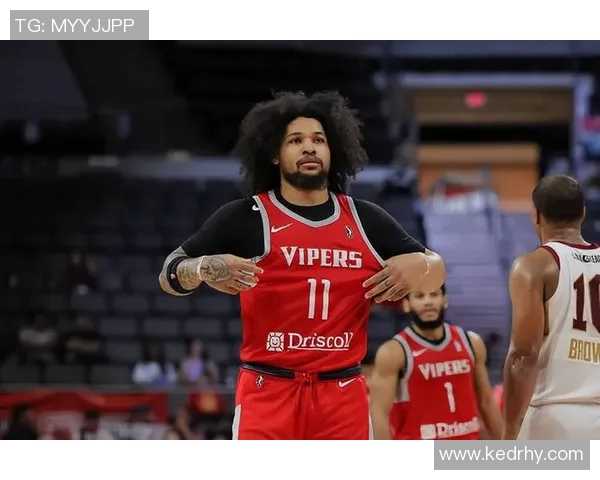 火箭旧将首秀狂砍29分击溃快船比尔复出状态低迷14投仅2中